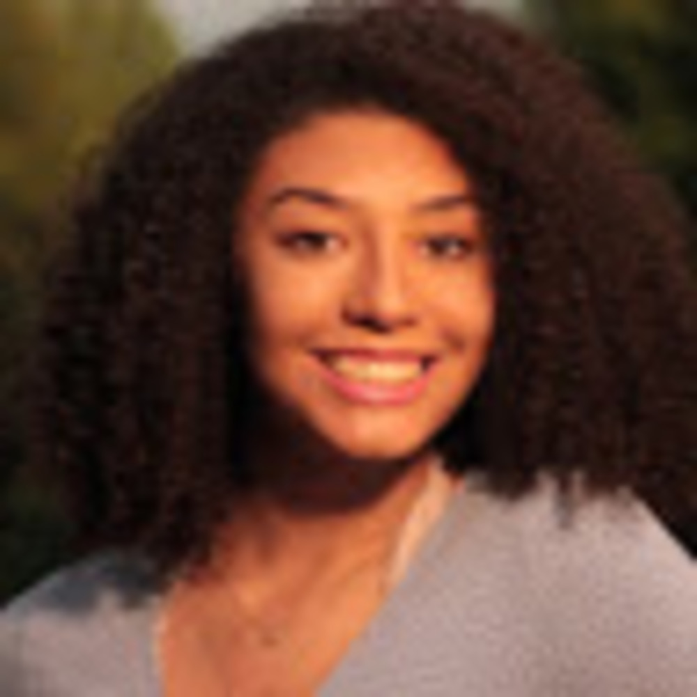 Meet your Posher, Kayla